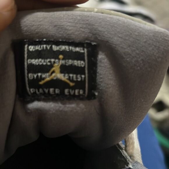 Size 11 Jordan 11 Cool Grey - Picture 6 of 7